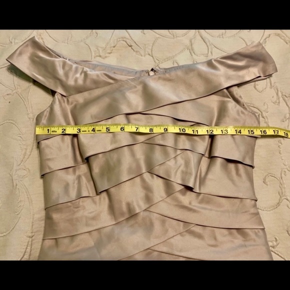 Ted Baker silver pleated dress size Ted  2 - Picture 5 of 9